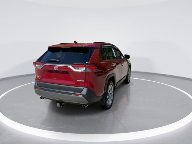 Used 2019 Toyota RAV4 Limited w/ Cold Weather Package FWD image 7