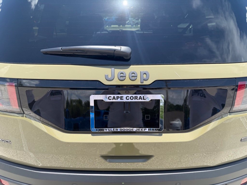 New 2026 Jeep Cherokee Overland AWD/4WD image 35