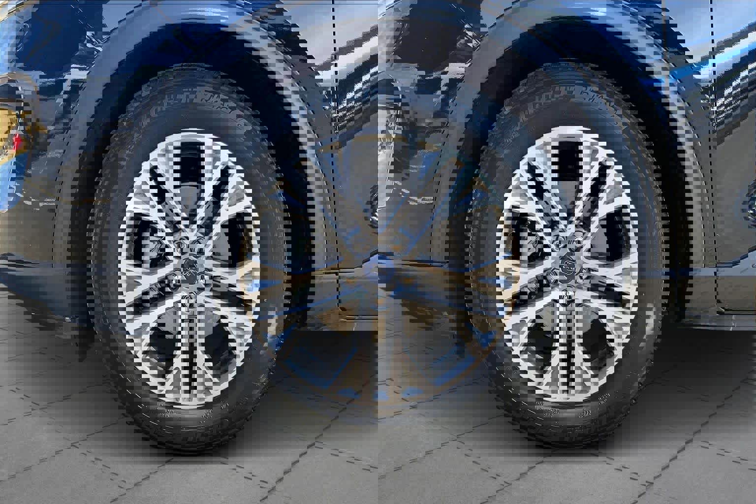 Used 2022 Ford Escape SEL w/ Technology Package image 10