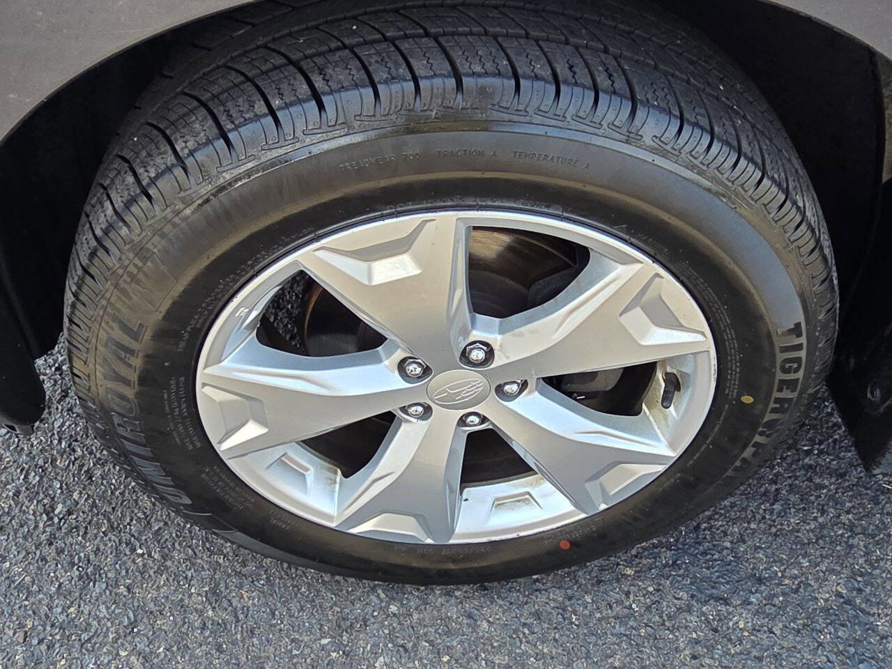 Used 2014 Subaru Forester 2.5i Touring w/ Popular Package #1 image 24