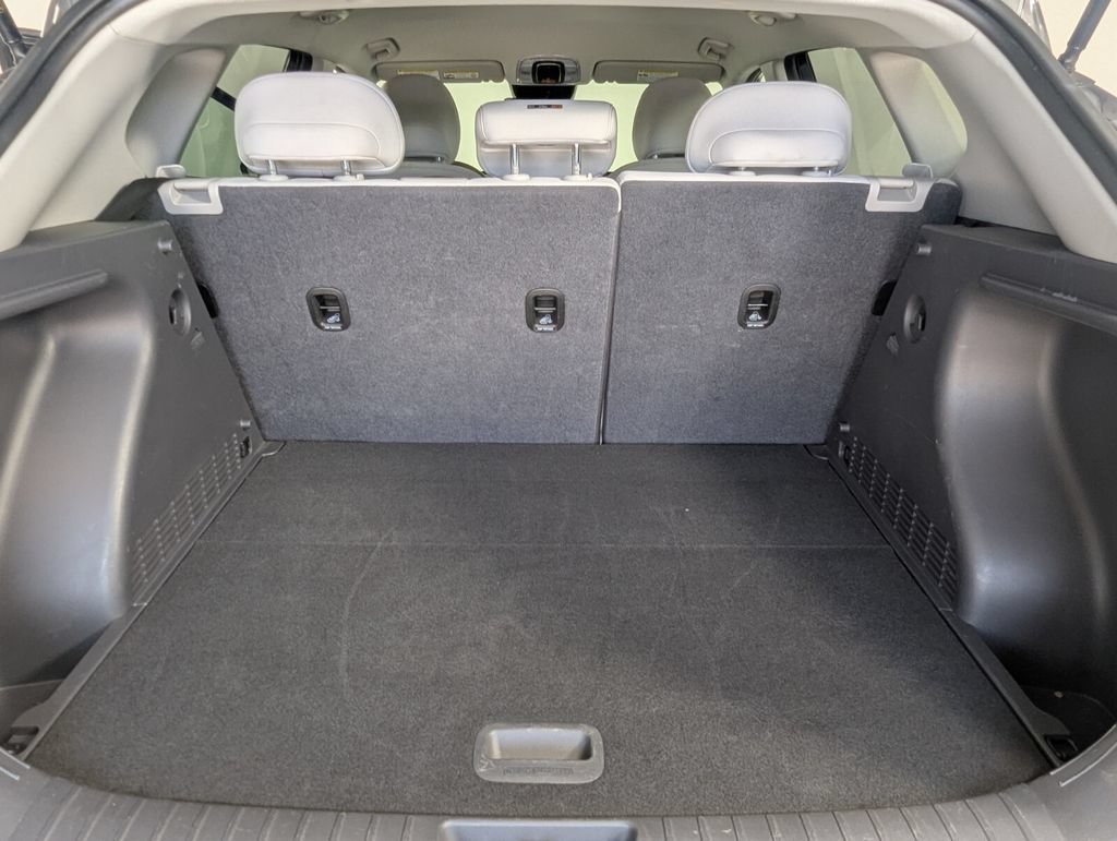 Certified 2025 Hyundai Kona SEL FWD image 26
