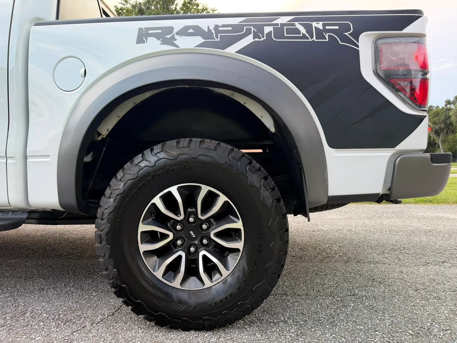 Used 2013 Ford F150 Raptor w/ Luxury Equipment Group AWD/4WD image 46