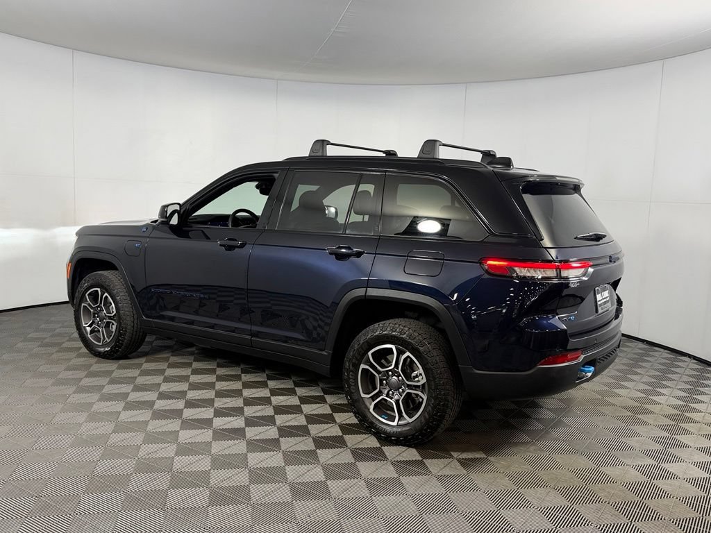 Used 2023 Jeep Grand Cherokee Trailhawk AWD/4WD image 9