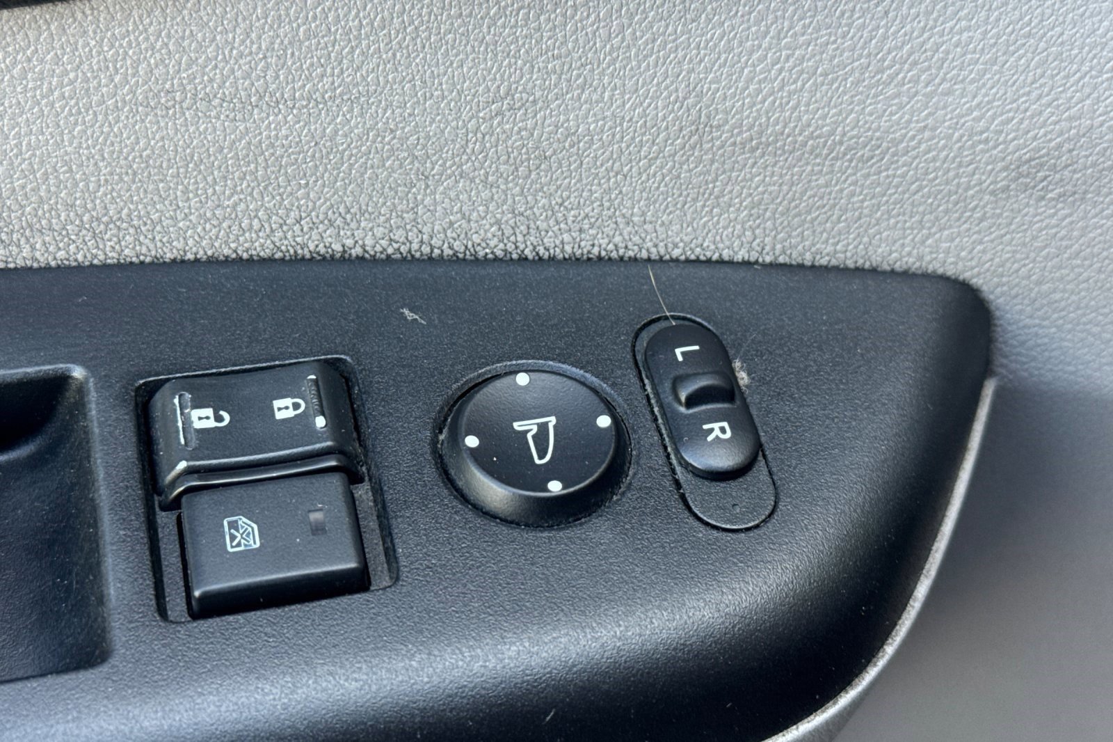 Used 2014 Honda CR-V LX image 16