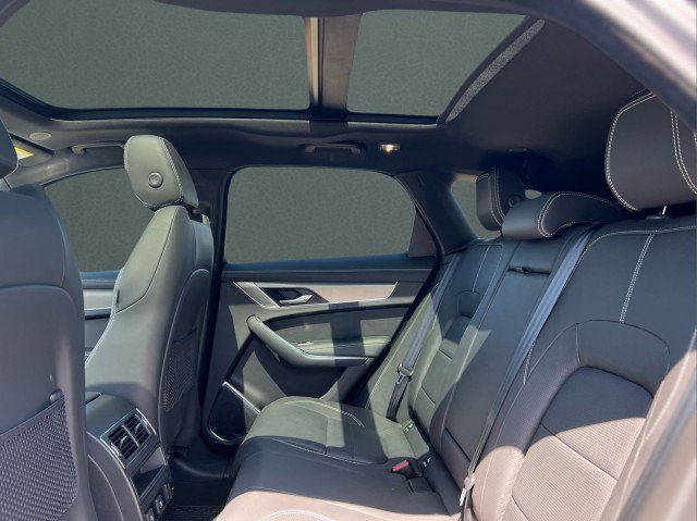 Certified 2025 Jaguar F-PACE R-Dynamic S AWD/4WD image 16