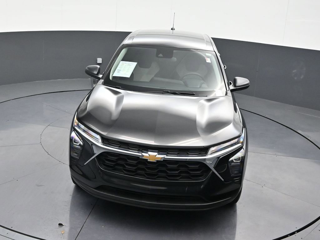 Used 2025 Chevrolet Trax LS image 22