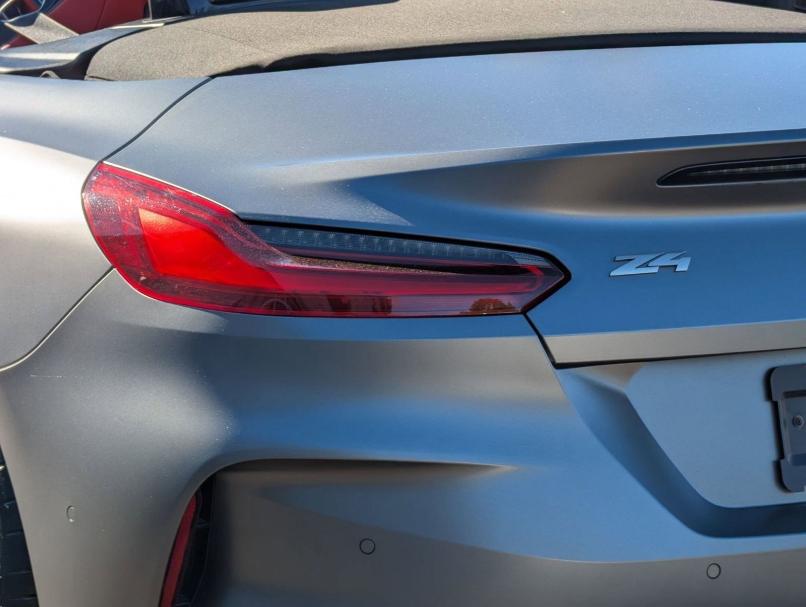 Used 2022 BMW Z4 M40i w/ Premium Package image 13