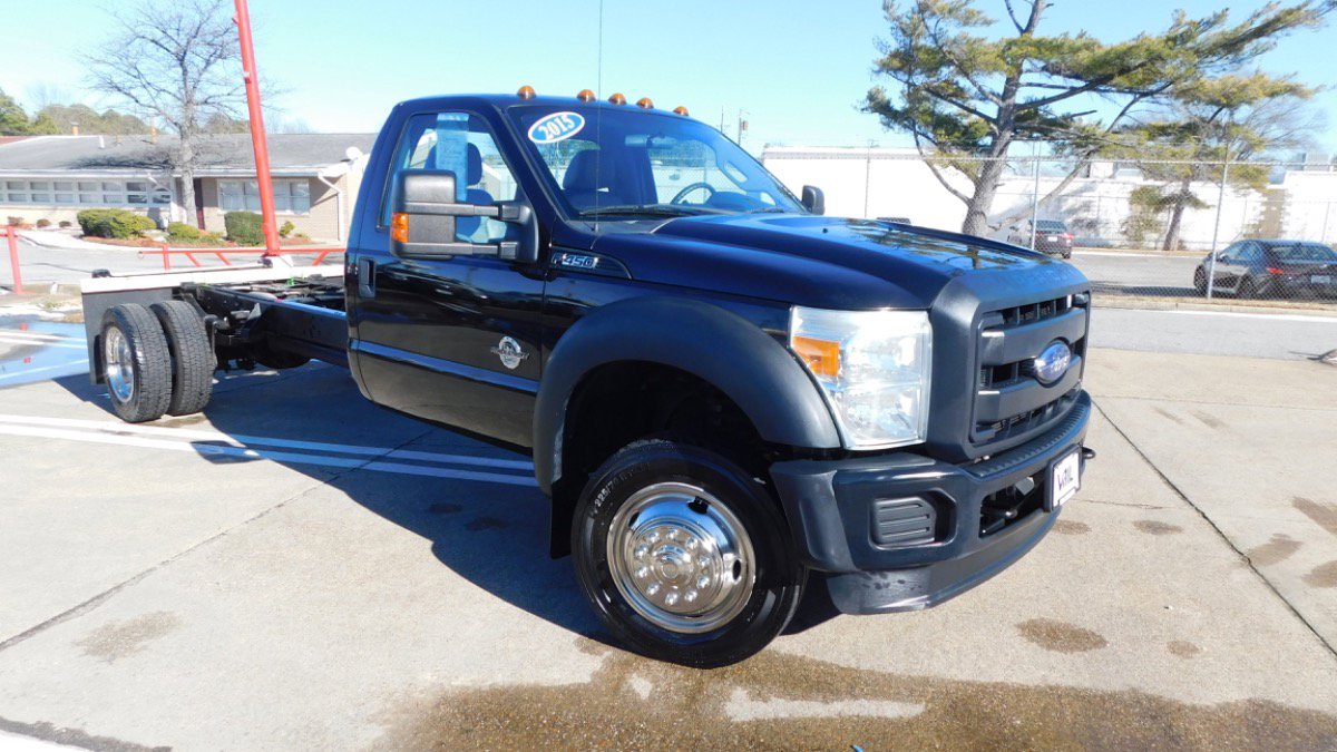 Used 2015 Ford F450 XL w/ Power Equipment Group RWD image 1