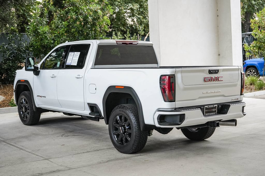 Used 2026 GMC Sierra 2500 AT4 AWD/4WD image 4