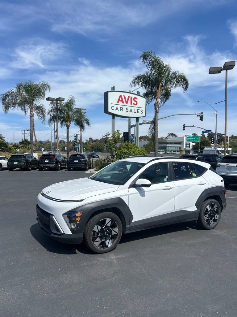 Used 2025 Hyundai Kona SEL image 1