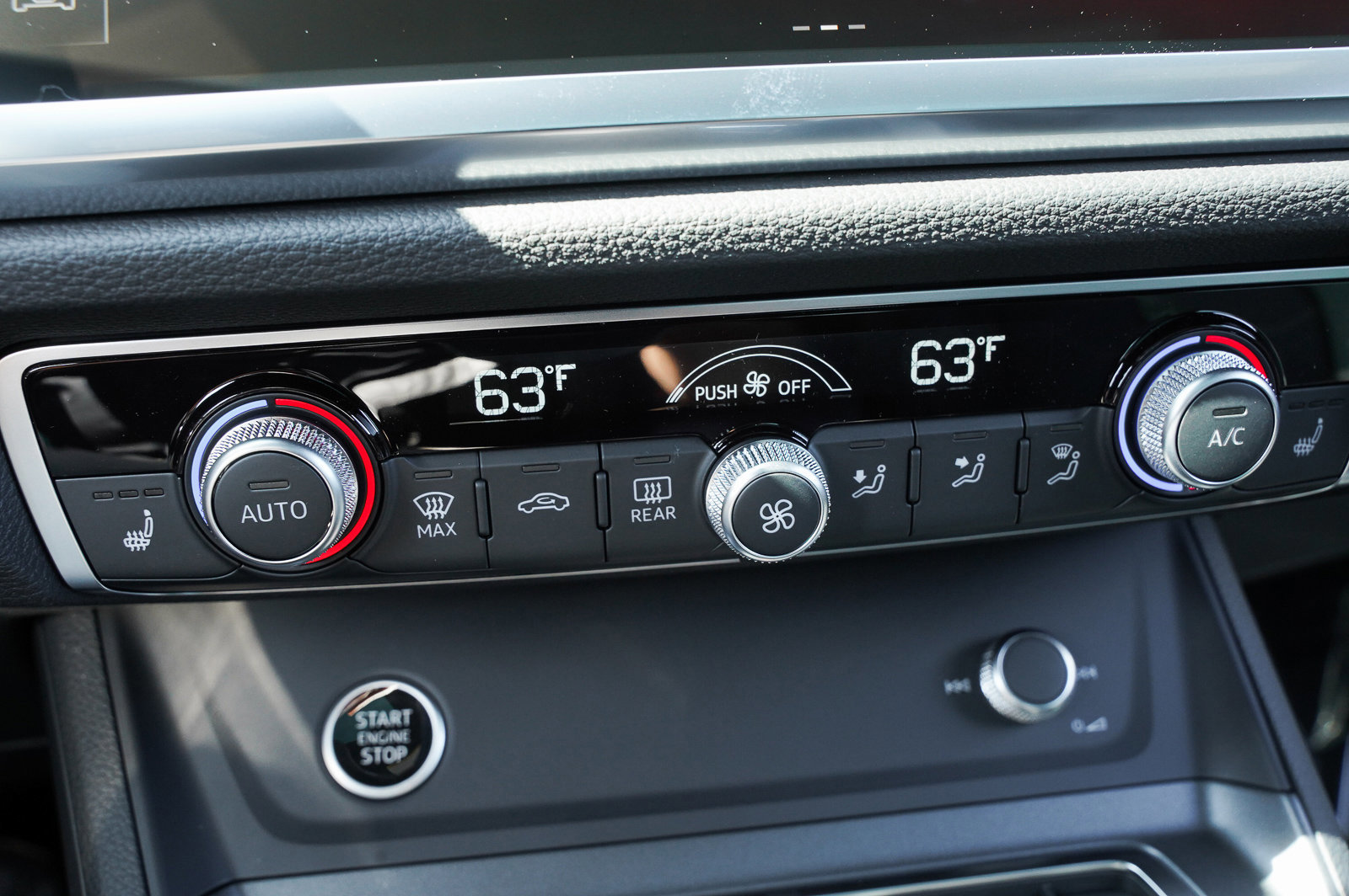 New 2025 Audi Q3 2.0T Premium image 16