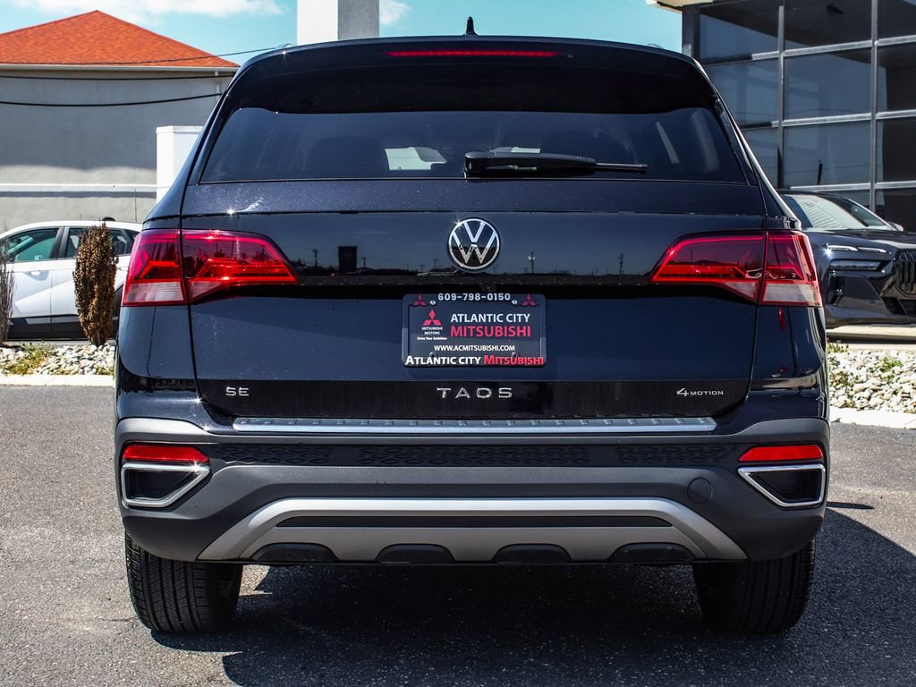 Used 2024 Volkswagen Taos SE w/ Taos Adventure Package (SXB) image 5