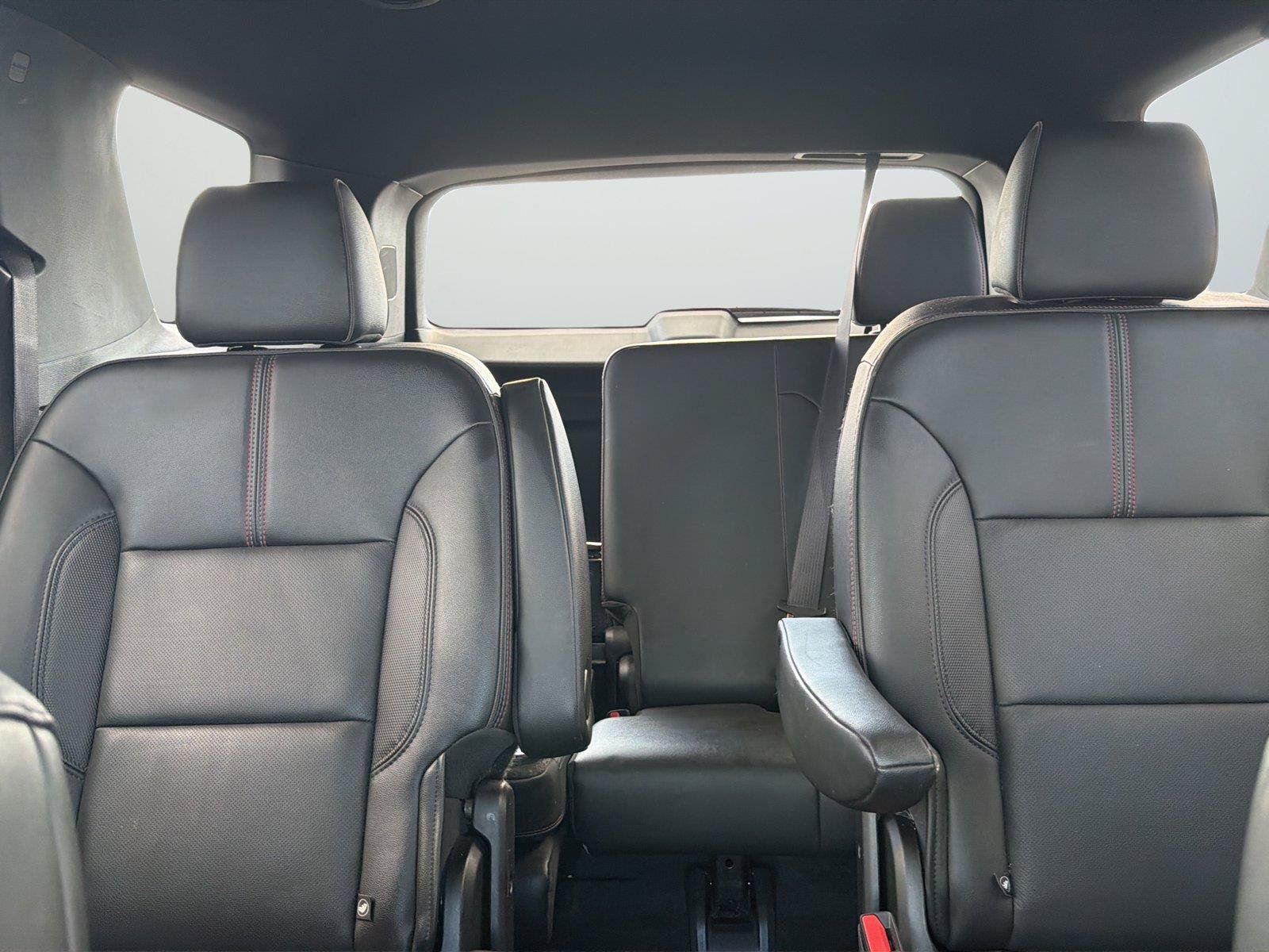 Used 2022 Chevrolet Traverse RS FWD image 20