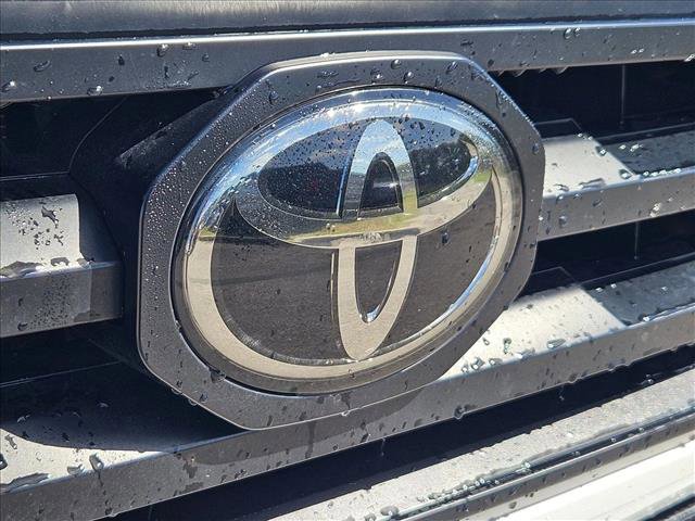 Used 2021 Toyota Tacoma SR w/ SR Convenience Package image 5