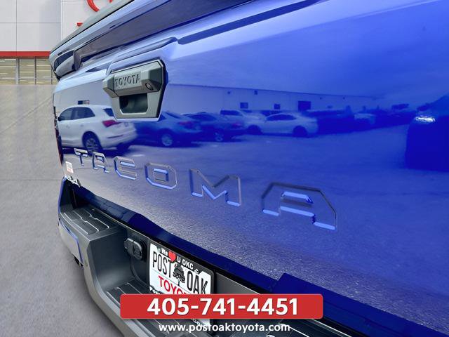 Used 2024 Toyota Tacoma SR5 AWD/4WD image 33