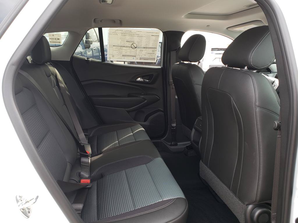New 2026 Chevrolet Trax LT w/ Sunroof Package FWD image 20