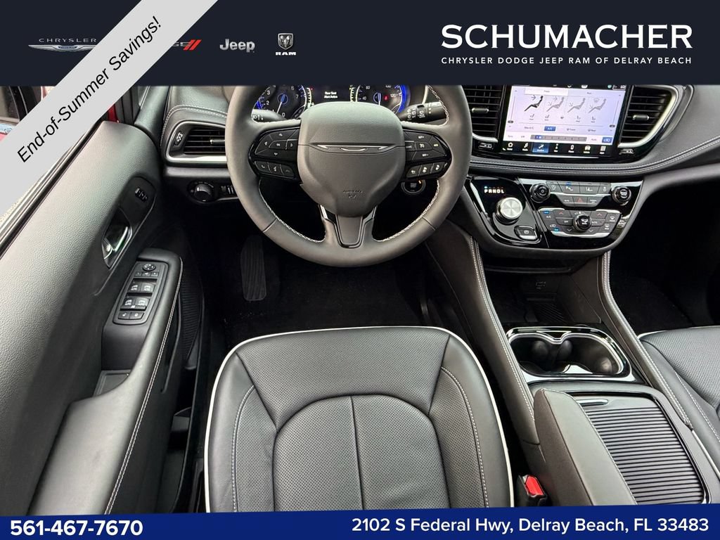 New 2027 Chrysler Pacifica Limited FWD image 12