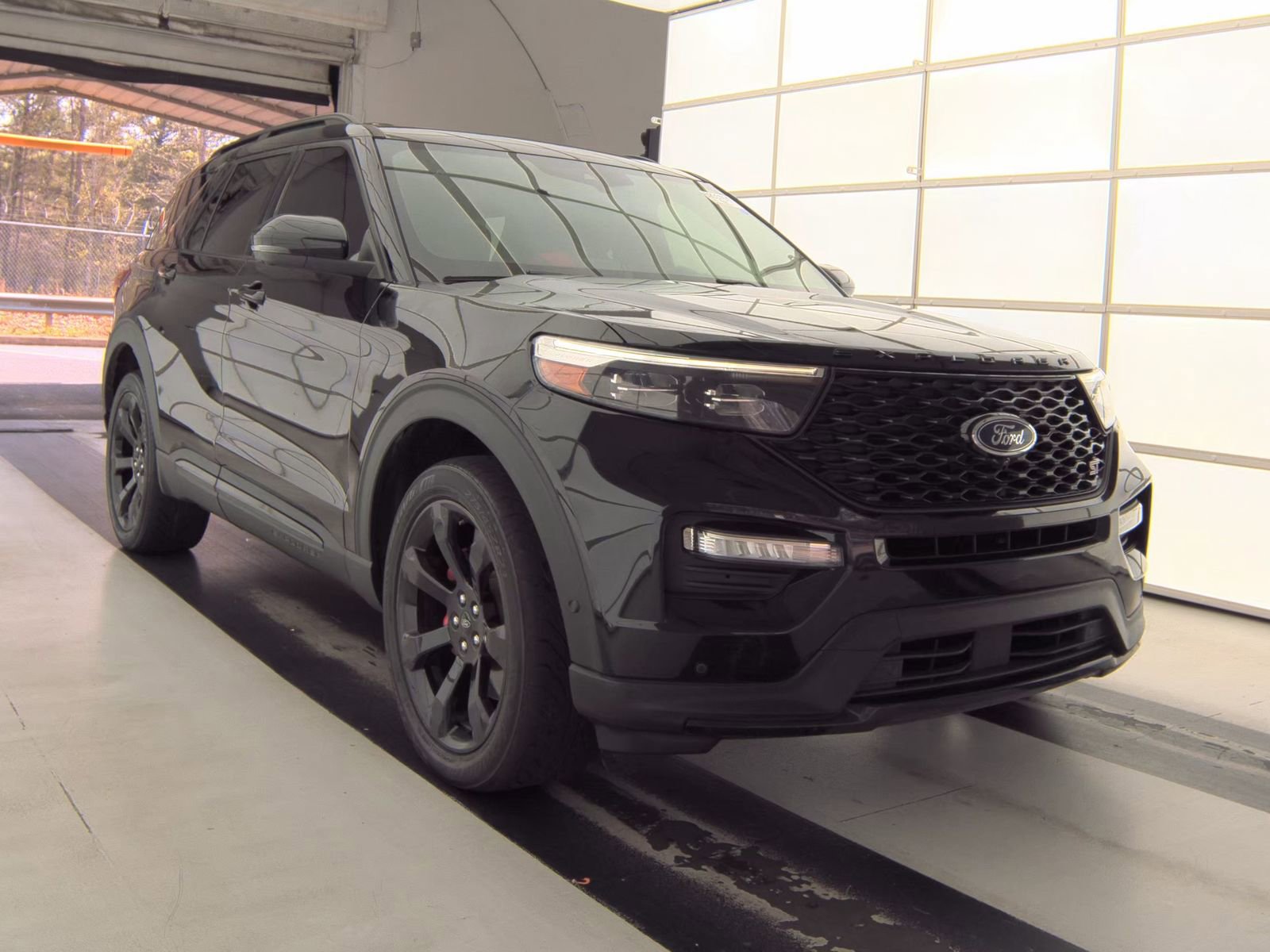 Used 2021 Ford Explorer ST w/ Equipment Group 401A image 4