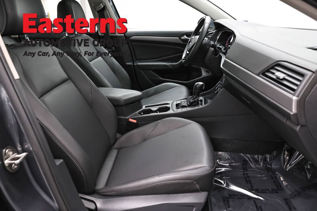 Used 2020 Volkswagen Jetta SE FWD image 24