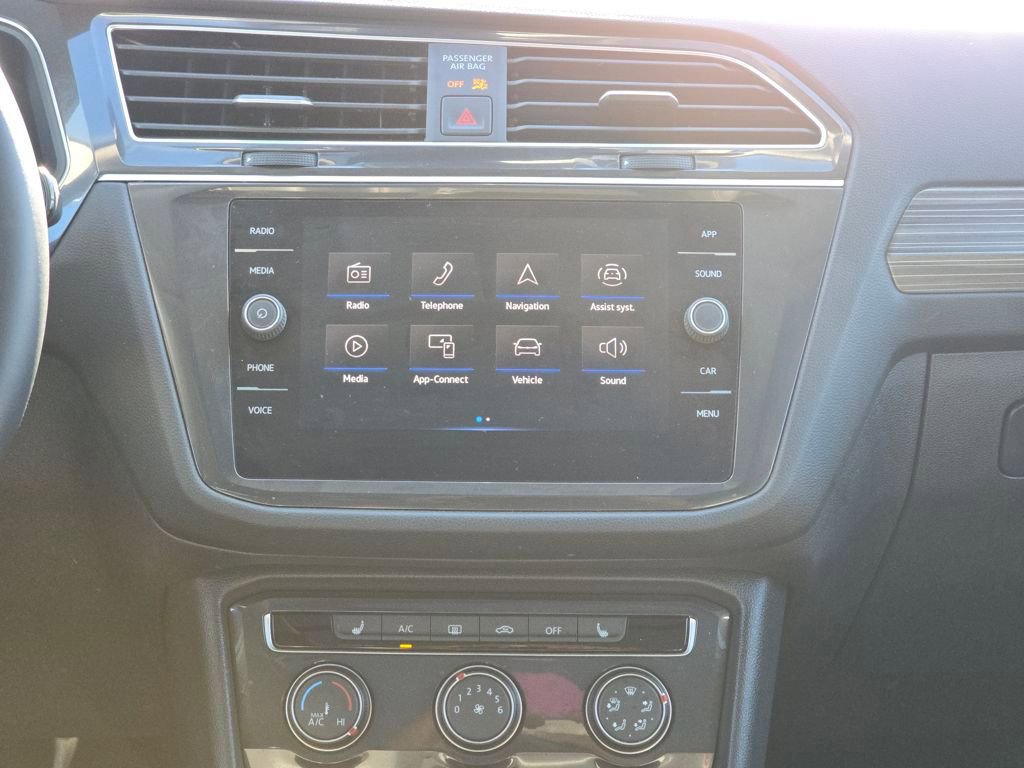 Used 2024 Volkswagen Tiguan Wolfsburg Edition image 17