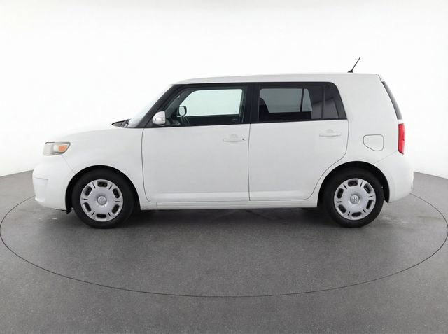 Used 2009 Scion xB FWD image 4