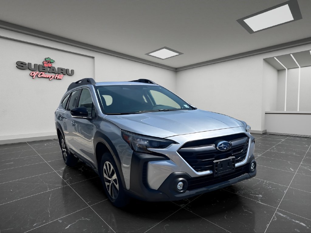 Certified 2025 Subaru Outback Premium AWD/4WD image 2