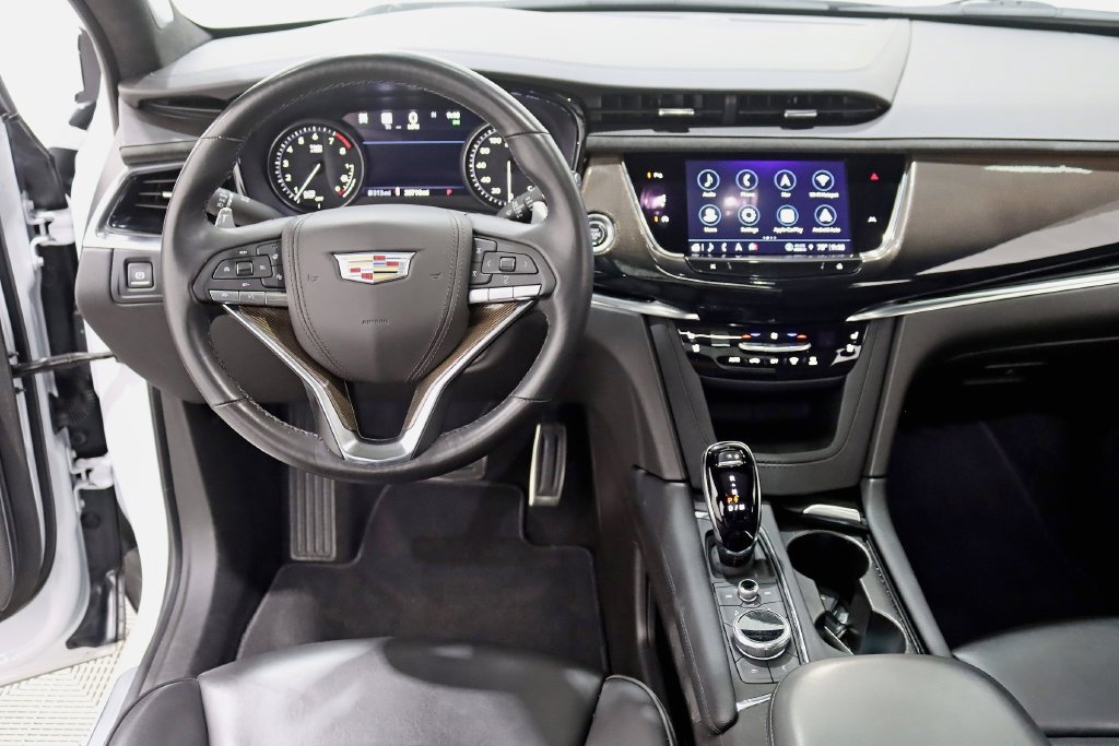 Used 2024 Cadillac XT6 Sport w/ Platinum Package AWD/4WD image 13