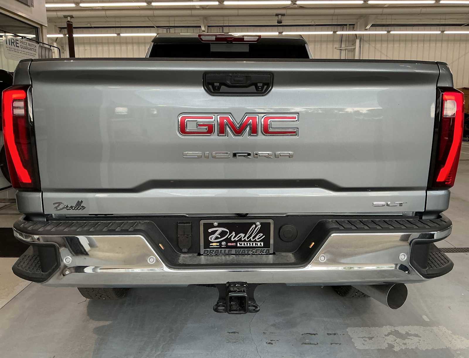 New 2026 GMC Sierra 2500 SLT w/ SLT Premium Package image 6