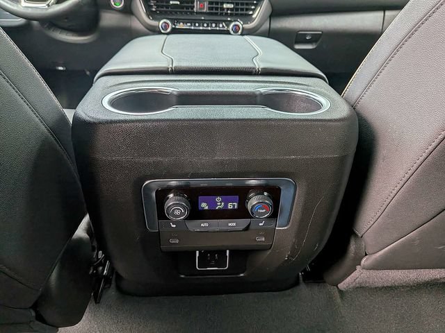 Used 2025 Chevrolet Tahoe Premier AWD/4WD image 15