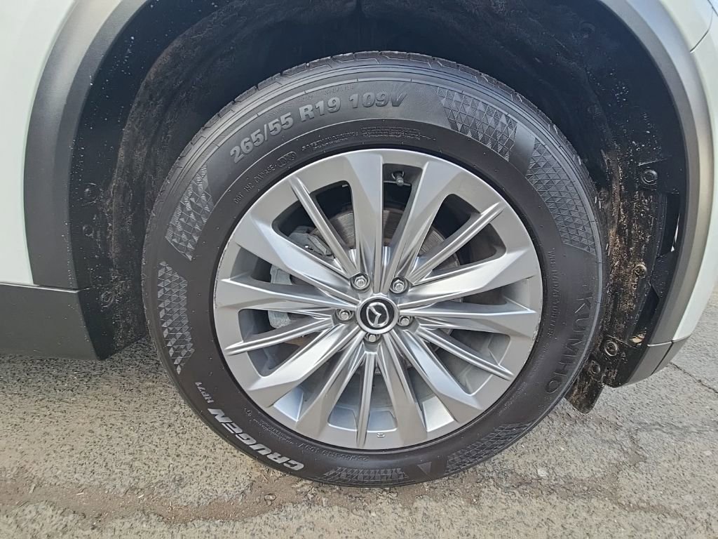 Certified 2024 MAZDA CX-90 Plug-In Hybrid w/ Preferred image 18