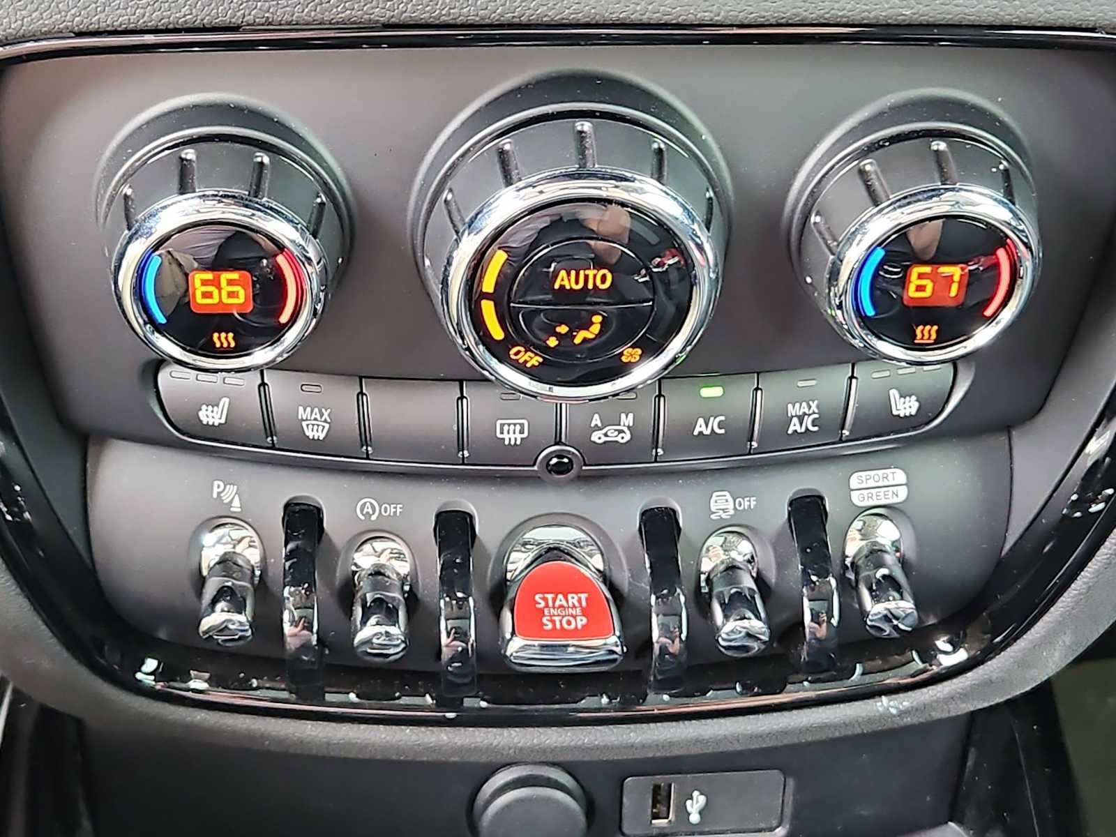 Used 2023 MINI Cooper Clubman S AWD/4WD image 31