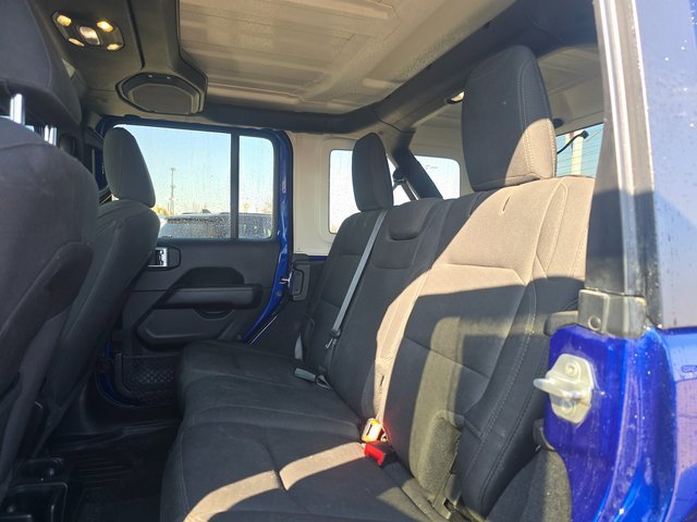 Used 2020 Jeep Wrangler Unlimited Sahara image 13