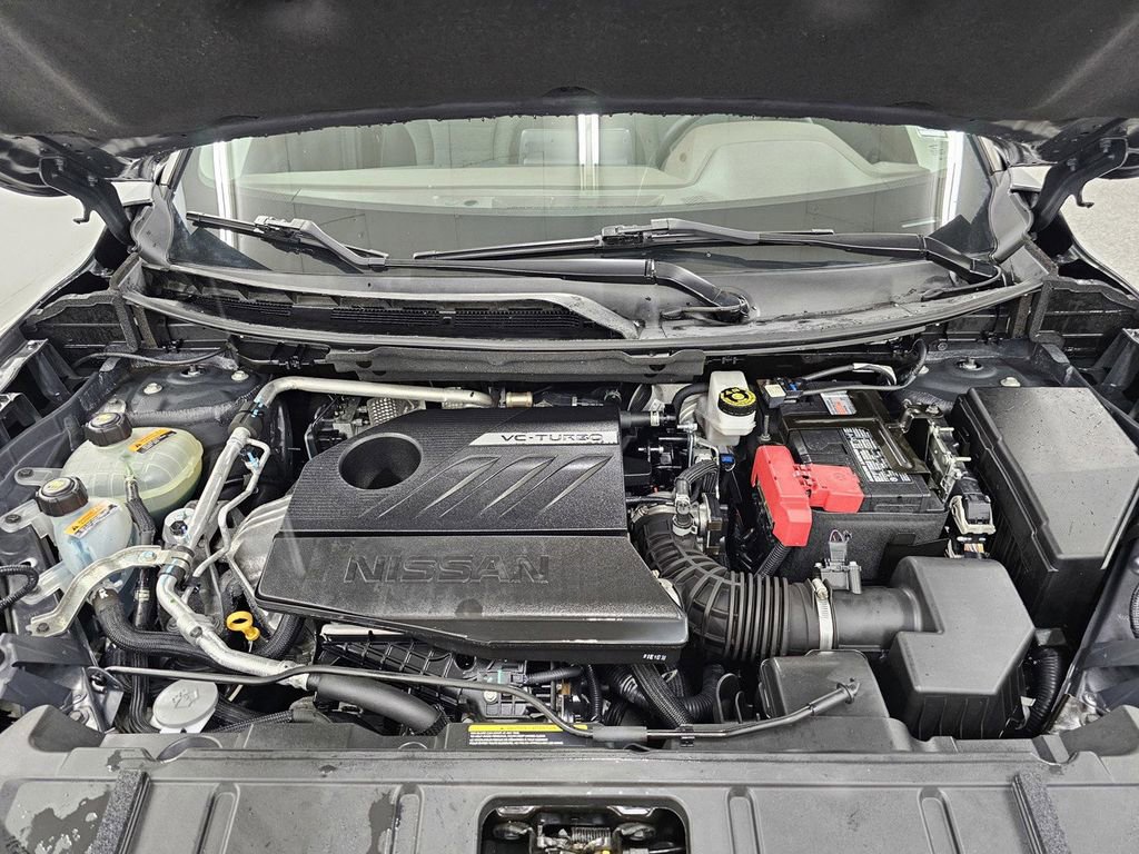 Used 2022 Nissan Rogue S AWD/4WD image 10