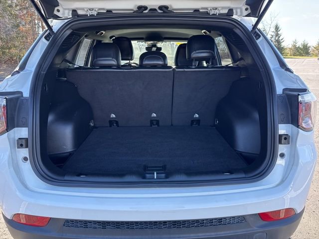 Used 2023 Jeep Compass Latitude image 23