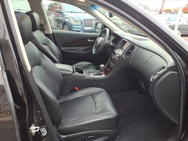 Used 2017 INFINITI QX50 AWD w/ Premium Plus Package image 31