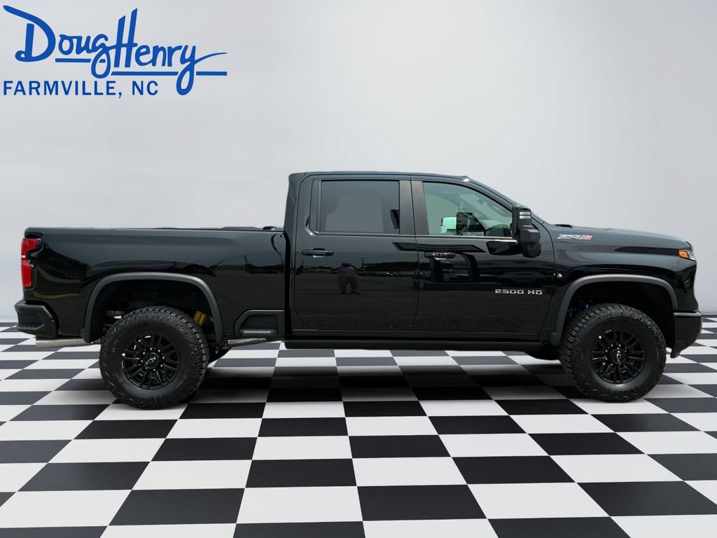 New 2026 Chevrolet Silverado 2500 ZR2 AWD/4WD image 6
