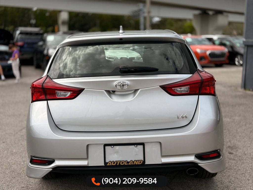 Used 2018 Toyota Corolla iM w/ Carpet Mat Package (TMS) image 6