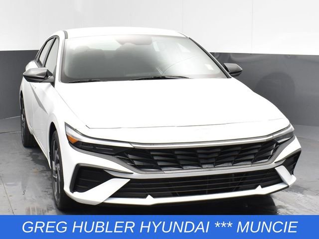 New 2025 Hyundai Elantra SEL