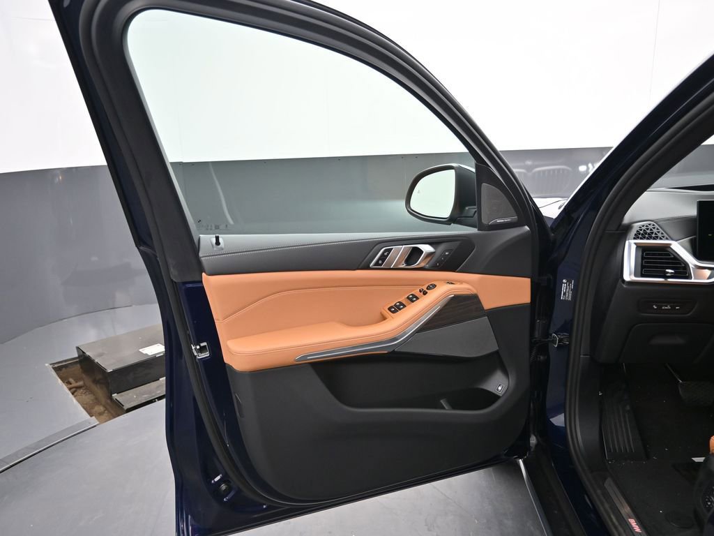 New 2026 BMW X5 xDrive50e AWD/4WD image 5