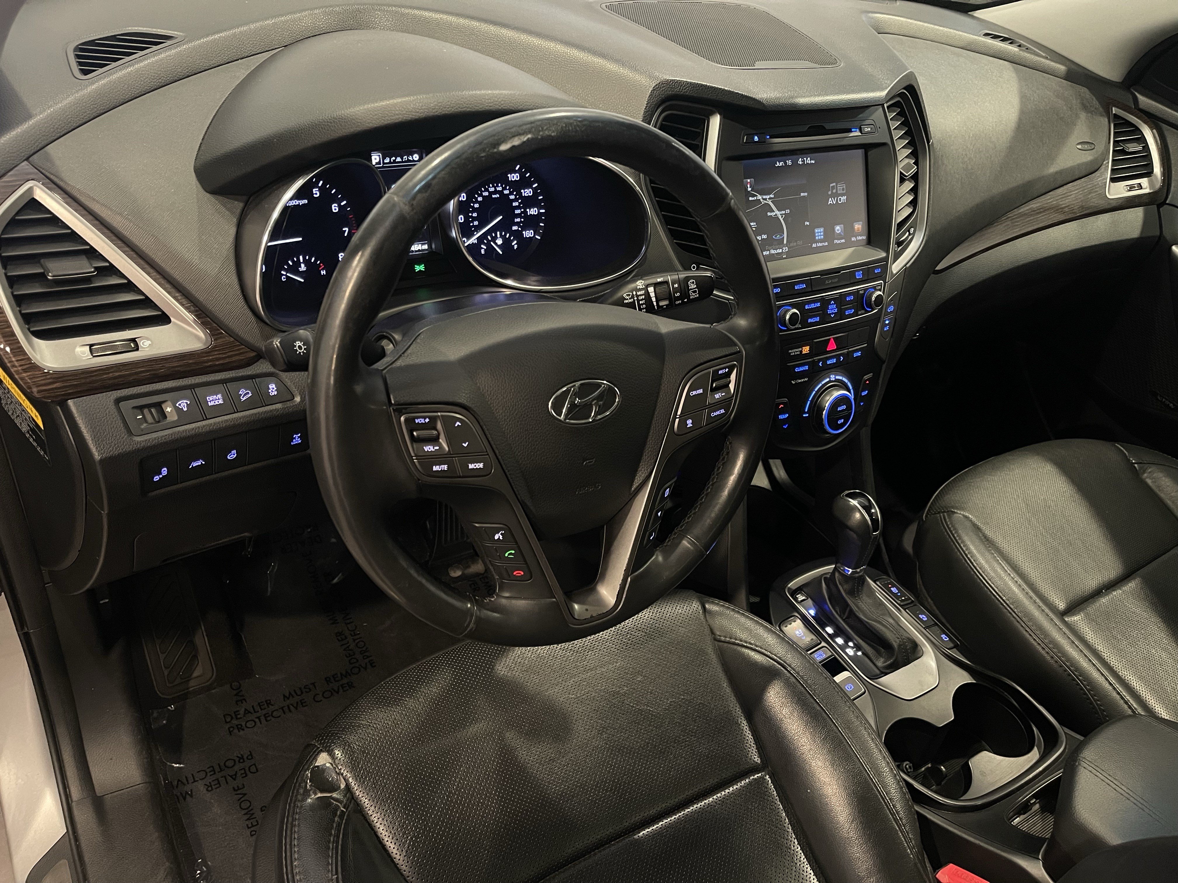 Used 2017 Hyundai Santa Fe Sport w/ 2.0T Ultimate Tech Package 05 AWD/4WD image 13