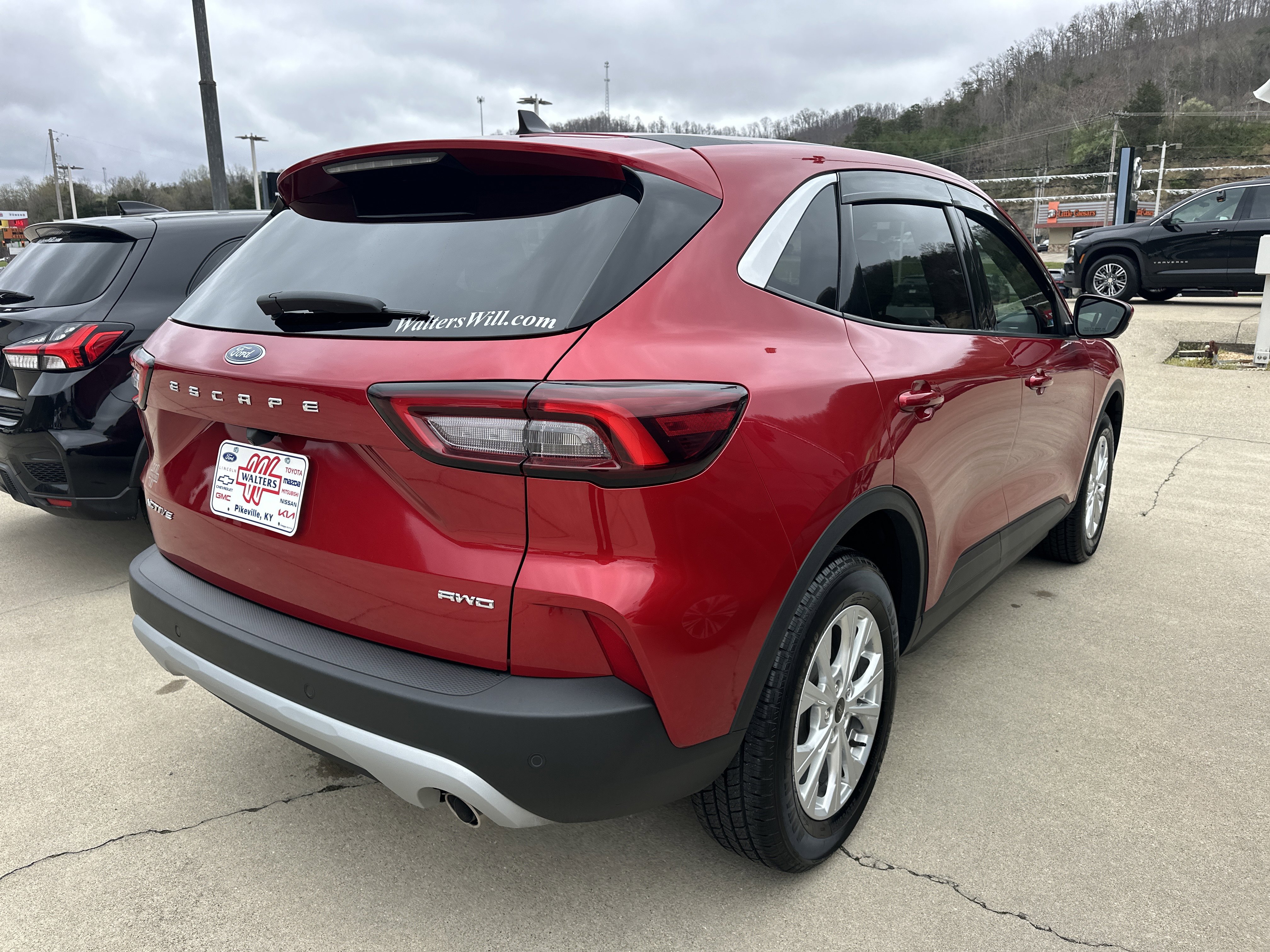 Used 2023 Ford Escape Active w/ Tech Pack #2 image 2