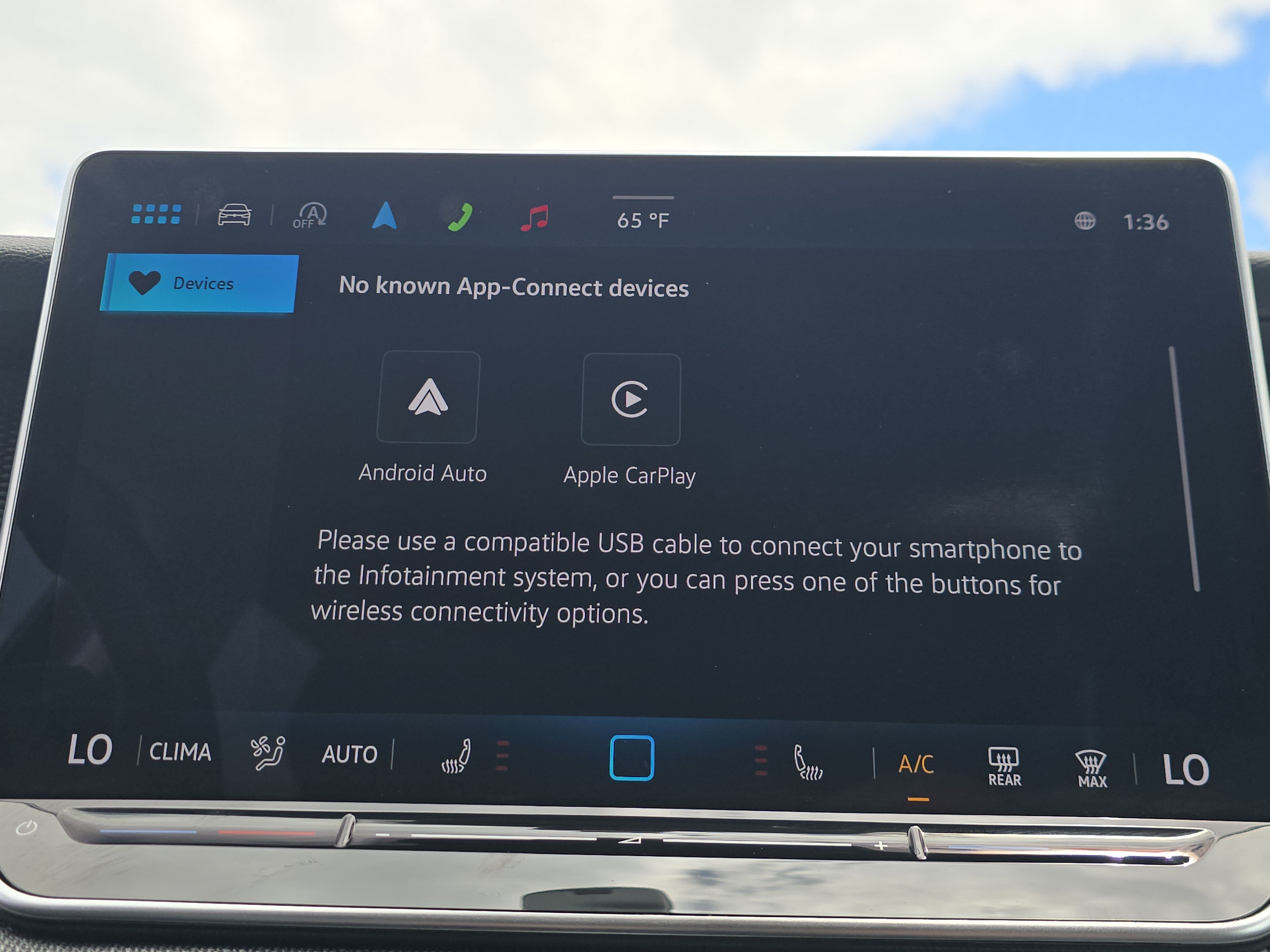 New 2025 Volkswagen Tiguan S AWD/4WD image 9