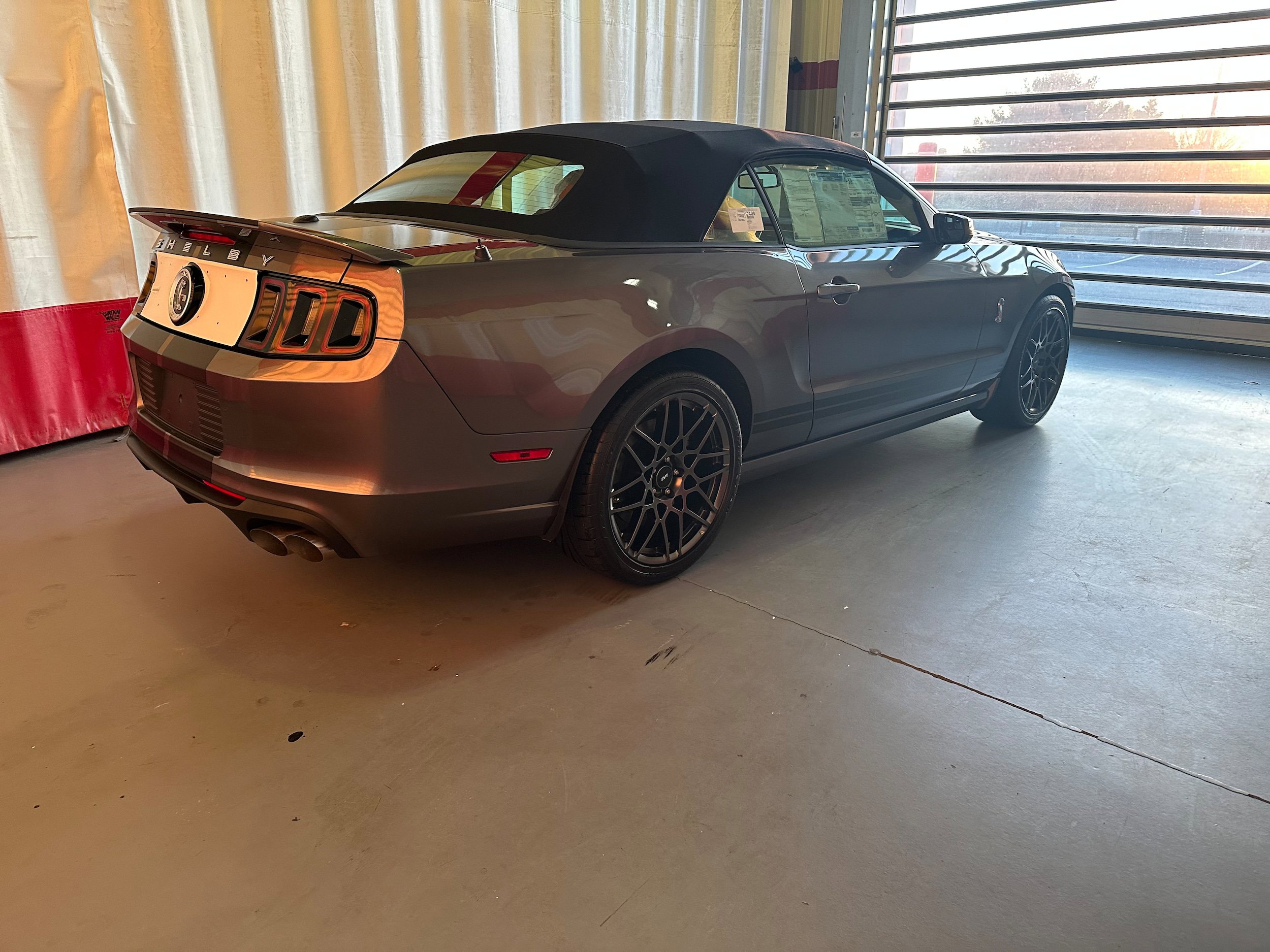Used 2014 Ford Mustang Shelby GT500 w/ Equipment Group 821A RWD image 3