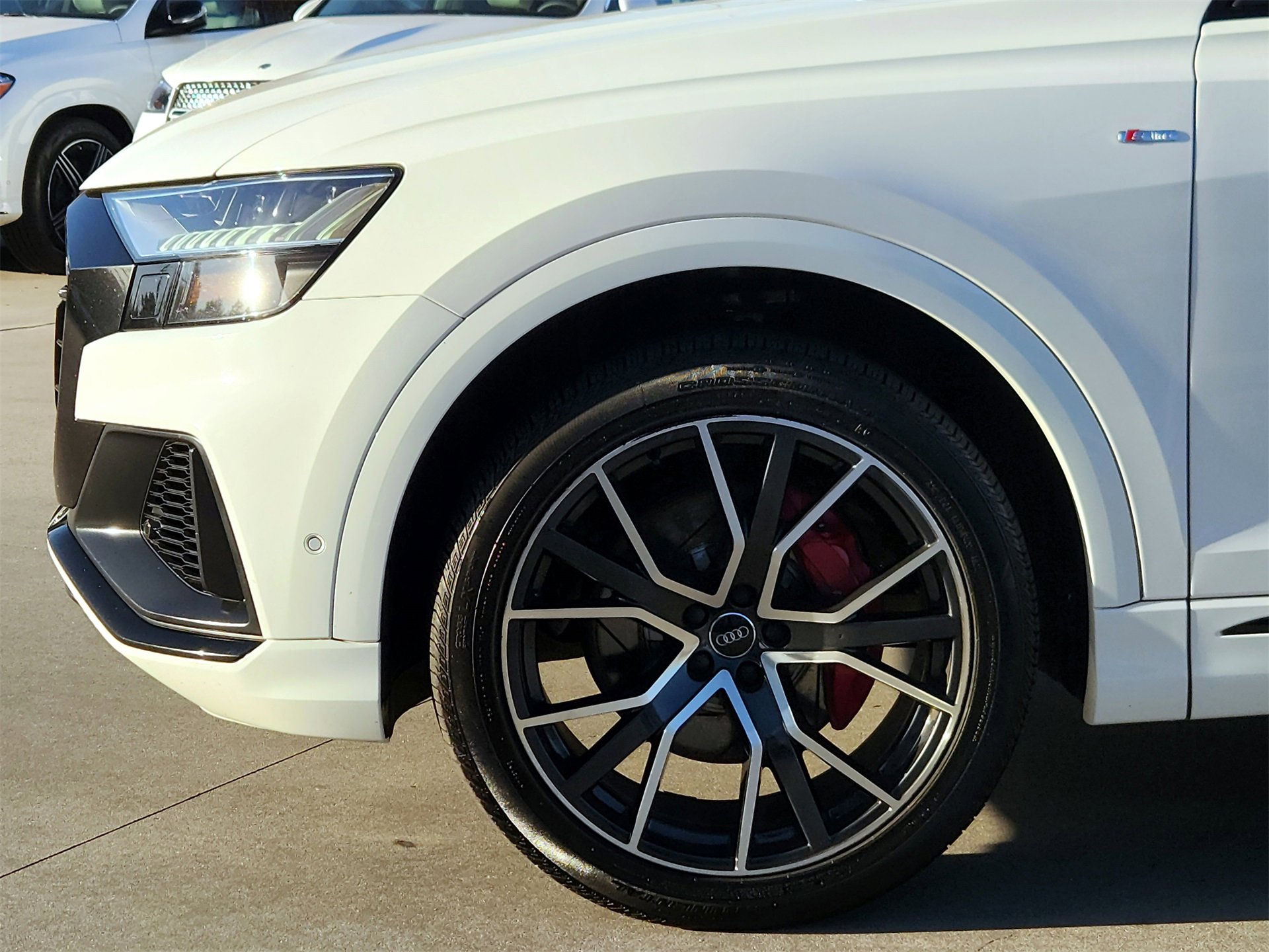 Used 2020 Audi Q8 Prestige w/ Prestige Package image 10