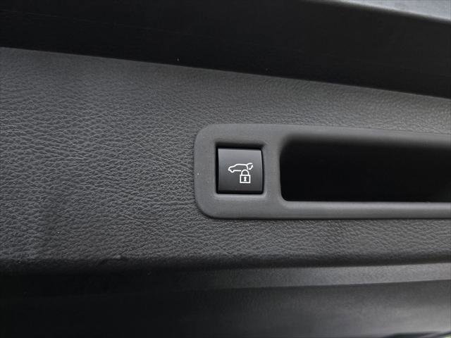 Certified 2026 Toyota Sienna Limited FWD image 24