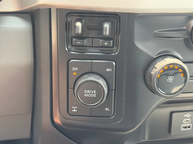 New 2026 Ford F250 XL w/ XL Chrome Package AWD/4WD image 21