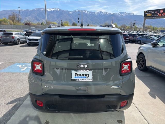 Used 2022 Jeep Renegade Latitude w/ Convenience Group AWD/4WD image 5