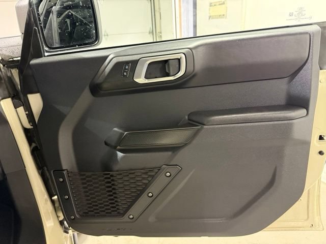 Used 2025 Ford Bronco Badlands AWD/4WD image 26
