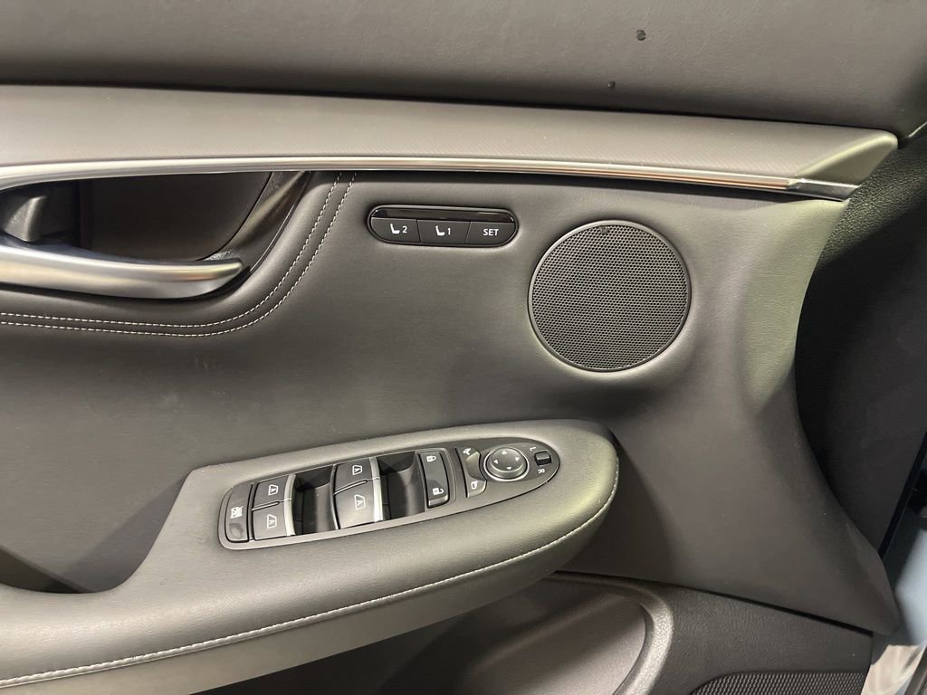 Certified 2025 INFINITI QX55 Luxe w/ Cargo Package image 29