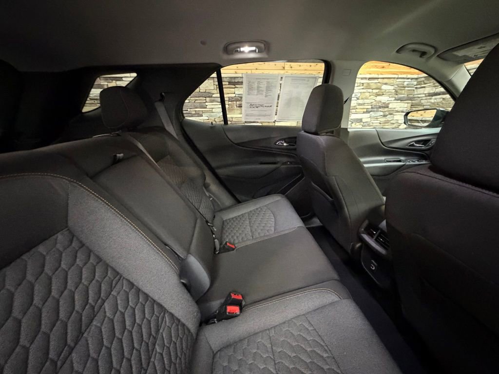 Used 2021 Chevrolet Equinox LT image 31